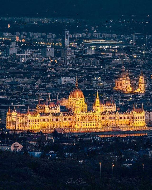 U Home Central Будапеща Екстериор снимка